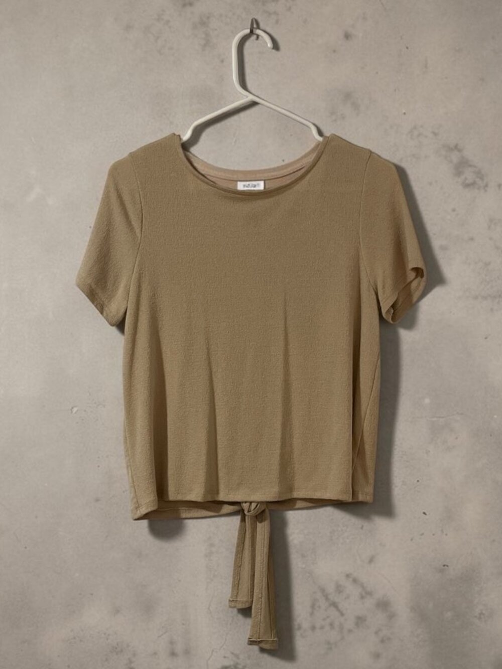 Short Sleeve Open-Back Top - Size L